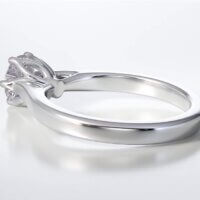 Μονόπετρο Δαχτυλίδι 18Κ Λευκόχρυσο με Brilliant Διαμάντι - eng097